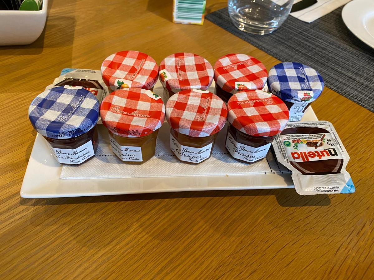 Bed and Breakfast La Maison Du Caillou Pontarme Zewnętrze zdjęcie