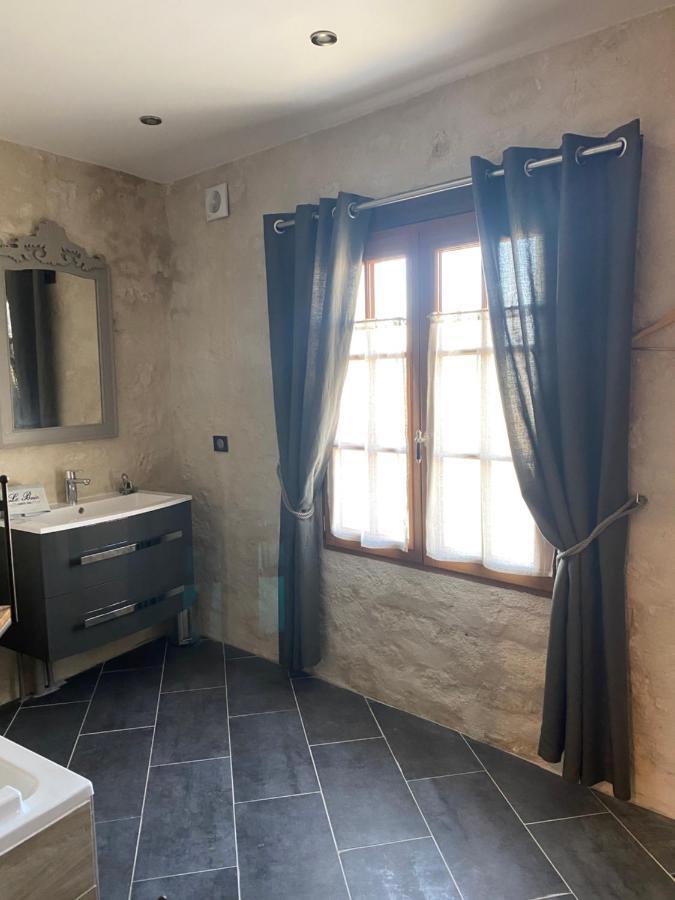 Bed and Breakfast La Maison Du Caillou Pontarme Zewnętrze zdjęcie